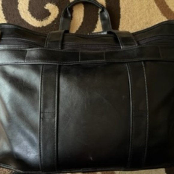 Large Leather Briefcase/Traveling Bag WM or Men - Picture 2 of 7